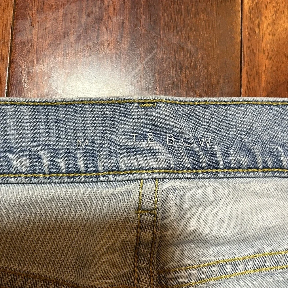 Mott & Bow Jeans Mens 33x34 TRUE TO SIZE Blue Light Wash Slim Stretch Grunge